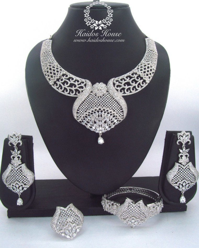 LSS - 0023 Luxury Crystal Jewelry Set